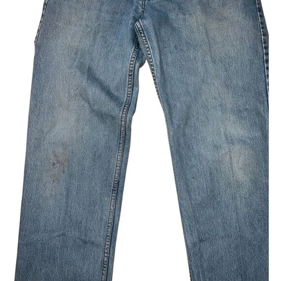 Vintage Levi’s 550 Relaxed Fit Medium Wash Men size 34/36 - Picture 3 of 12